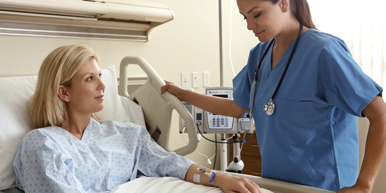 <h3>SELEZIONARE il dispositivo di accesso vascolare corretto</h3>
<p>L'accesso vascolare è una parte integrante dei piani di gestione delle cure di molti pazienti.6&nbsp;L'accesso vascolare ha la potenzialità di migliorare notevolmente il benessere del paziente, ma comporta anche dei rischi intrinseci.6,7&nbsp;Per ridurre al minimo questi rischi è fondamentale garantire che gli operatori sanitari scelgano il dispositivo di accesso vascolare (VAD) più<br>
adatto al paziente e alle sue esigenze individuali.<sup>6,8</sup><br>
</p>
<ul>
<li>Cateteri Venosi Periferici</li>
<li>Cateteri Midline</li>
<li>Cateteri centrali a inserimento periferico (PICC)</li>
<li>Aghi di accesso al port</li>
</ul>
<p>In BD abbiamo sviluppato strumenti digitali per aiutare&nbsp;gli operatori sanitari a selezionare il dispositivo di accesso vascolare ottimale in base alla terapia e ai farmaci/regimi, ma anche considerando elementi specifici del paziente come&nbsp;l'anamnesi, lo stile di vita e le comorbilità.&nbsp;</p>
<p>Attraverso la digitalizzazione del processo di selezione dei dispositivi, intendiamo fornire una piattaforma per coinvolgere gli operatori sanitari e aiutarli a identificare non solo l'opzione di VAD più adatta dal punto di vista clinico, ma anche la scelta più appropriata per il singolo paziente.<sup>8</sup></p>
<p><a href="/content/bd-com/emea/it/it-it/support/contact-us.html" title="Link al modulo della pagina Collabora con BD">Contattaci</a>&nbsp;per supportarti nel processo di identificazione delle soluzioni migliori per soddisfare le esigenze di accesso vascolare dei pazienti.</p>

